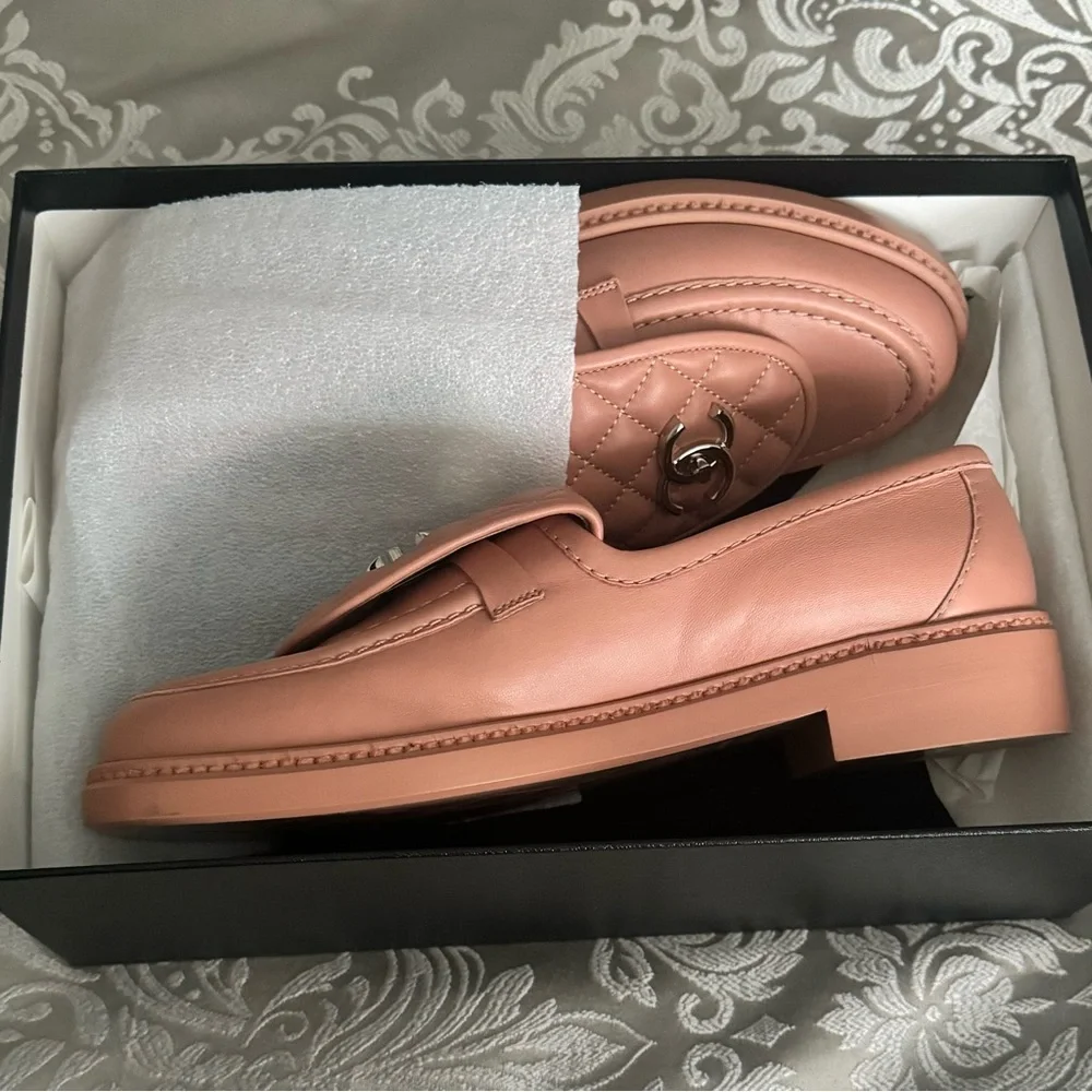 CHANEL pink lambskin